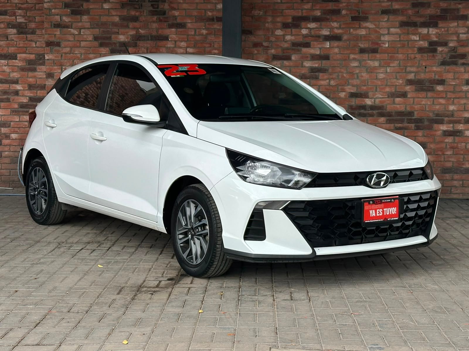 HYUNDAI HB20