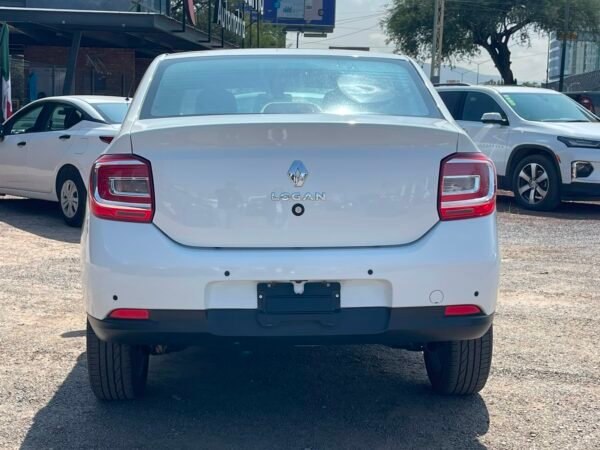RENAULT LOGAN