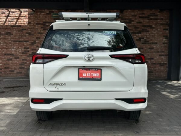 TOYOTA AVANZA