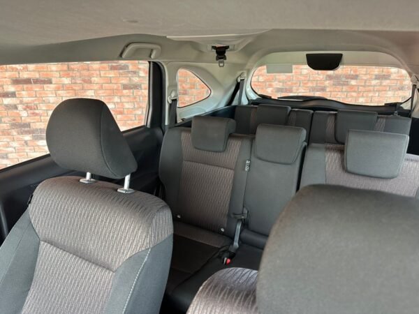 TOYOTA AVANZA