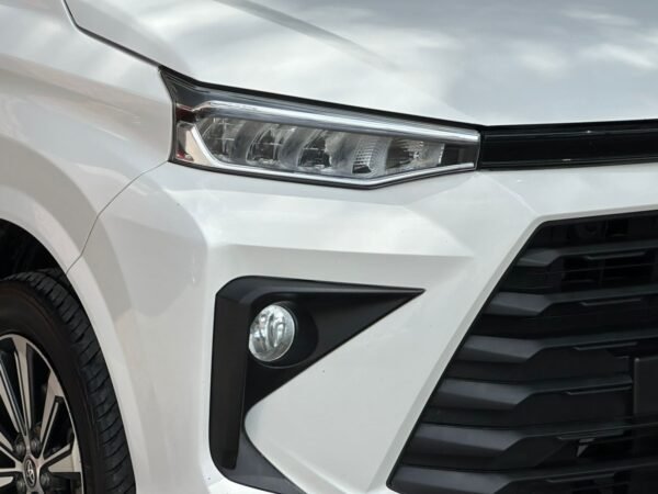 TOYOTA AVANZA