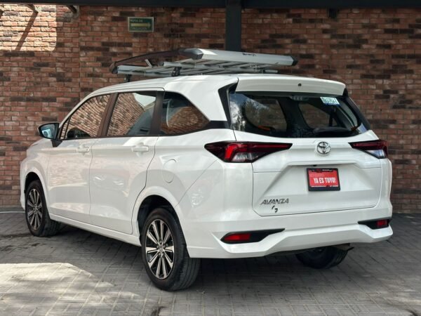 TOYOTA AVANZA