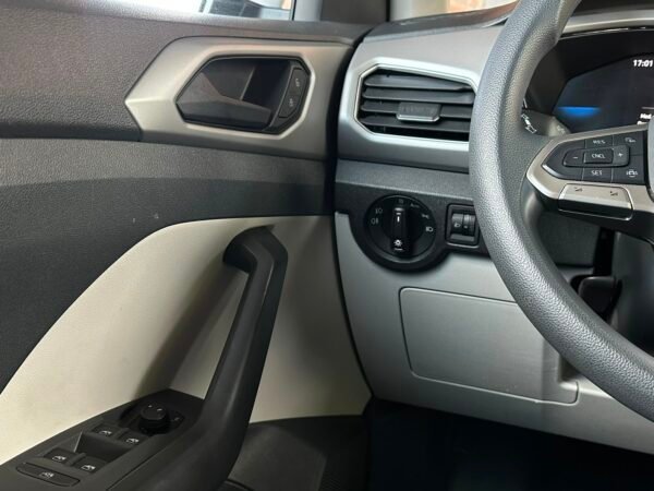 VOLKSWAGEN TAIGU