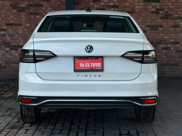 VOLKSWAGEN VIRTUS