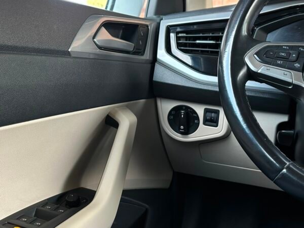 VOLKSWAGEN VIRTUS