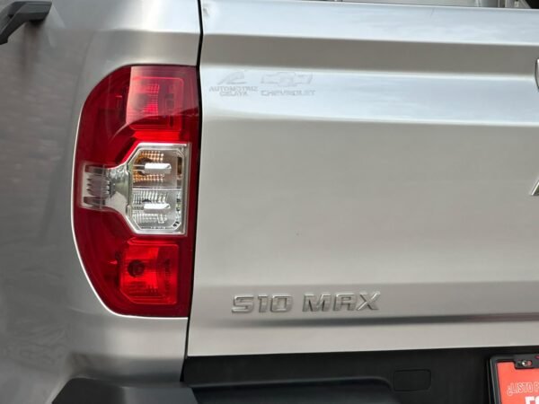 CHEVROLET S10