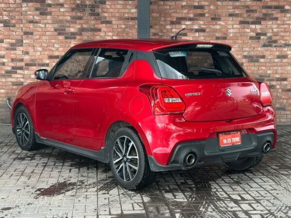 SUZUKI SWIFT