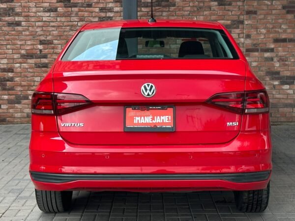 VOLKSWAGEN VIRTUS