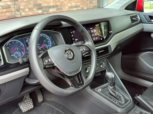 VOLKSWAGEN VIRTUS