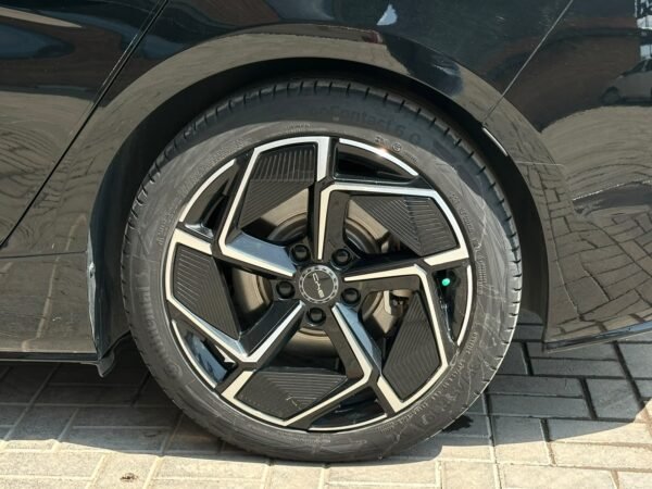 BYD SEAL
