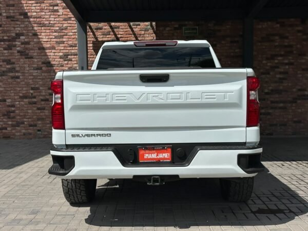 CHEVROLET SILVERADO