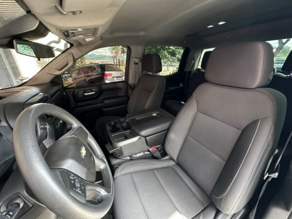 CHEVROLET SILVERADO