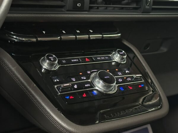 LINCOLN CONSAIR