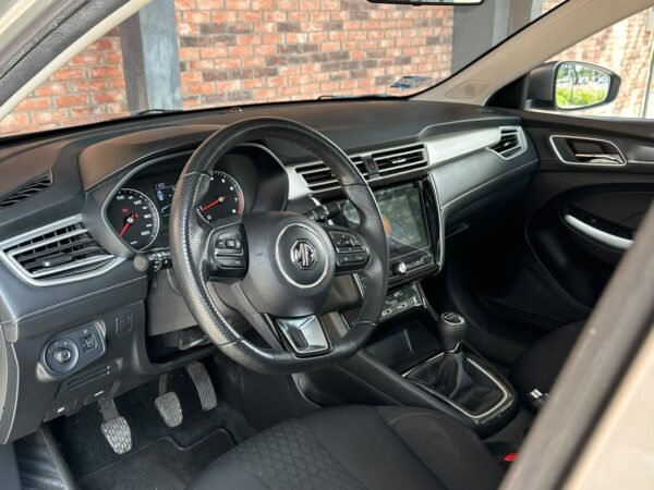 MG5