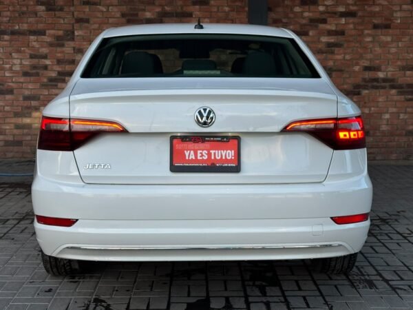 VOLKSWAGEN JETTA